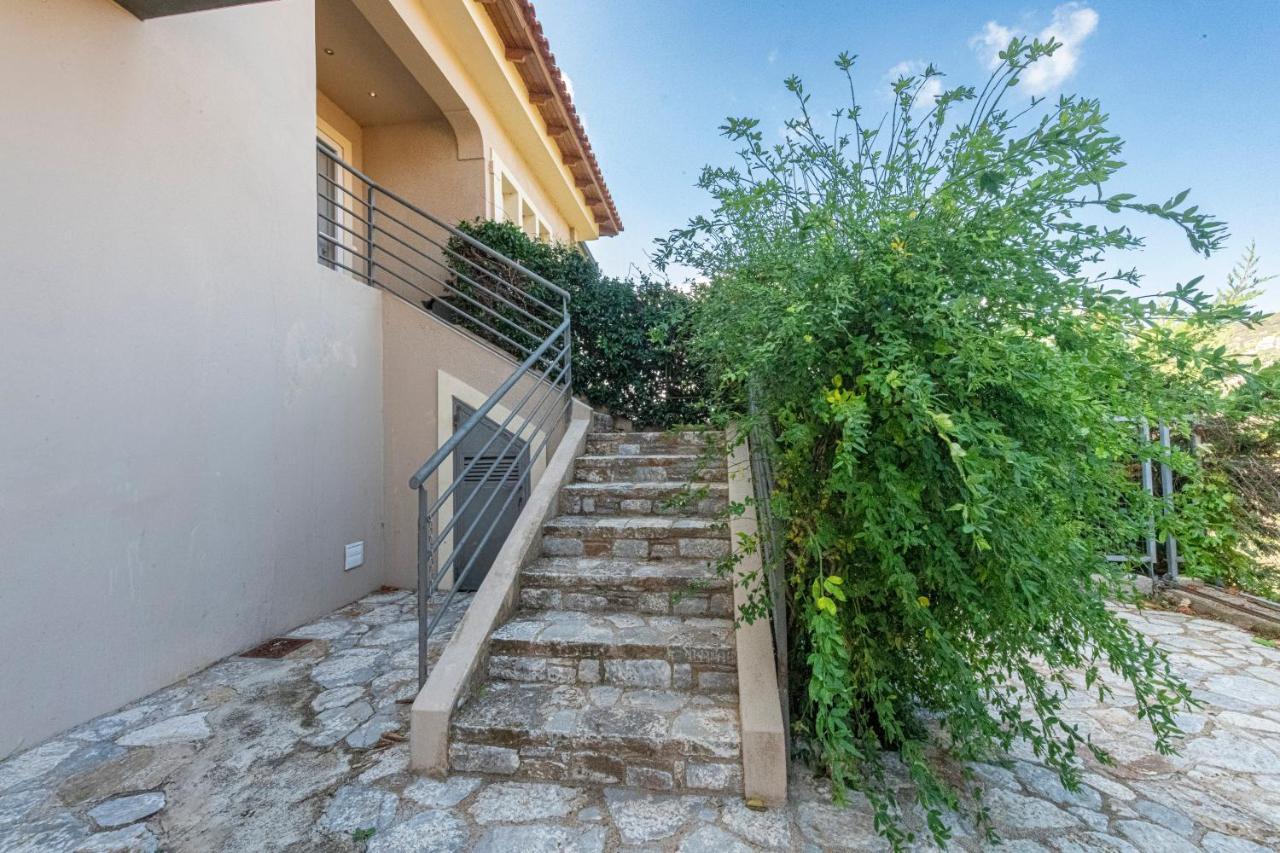 סכיניאס Harmony Maisonette מראה חיצוני תמונה